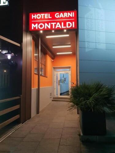 Hotel Garni Montaldi Muralto Buitenkant foto