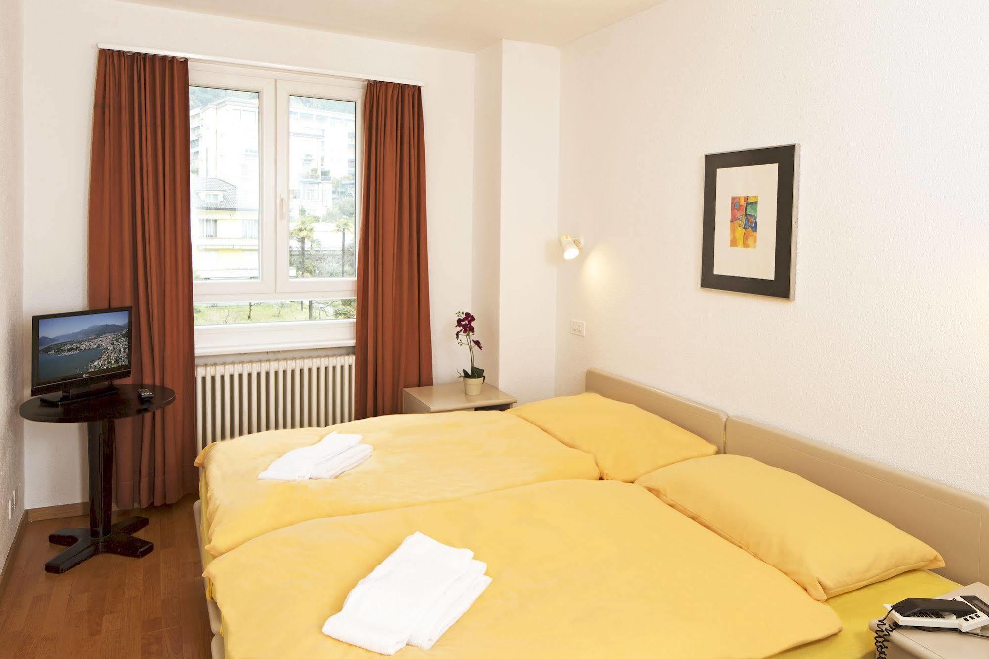 Hotel Garni Montaldi Muralto Buitenkant foto
